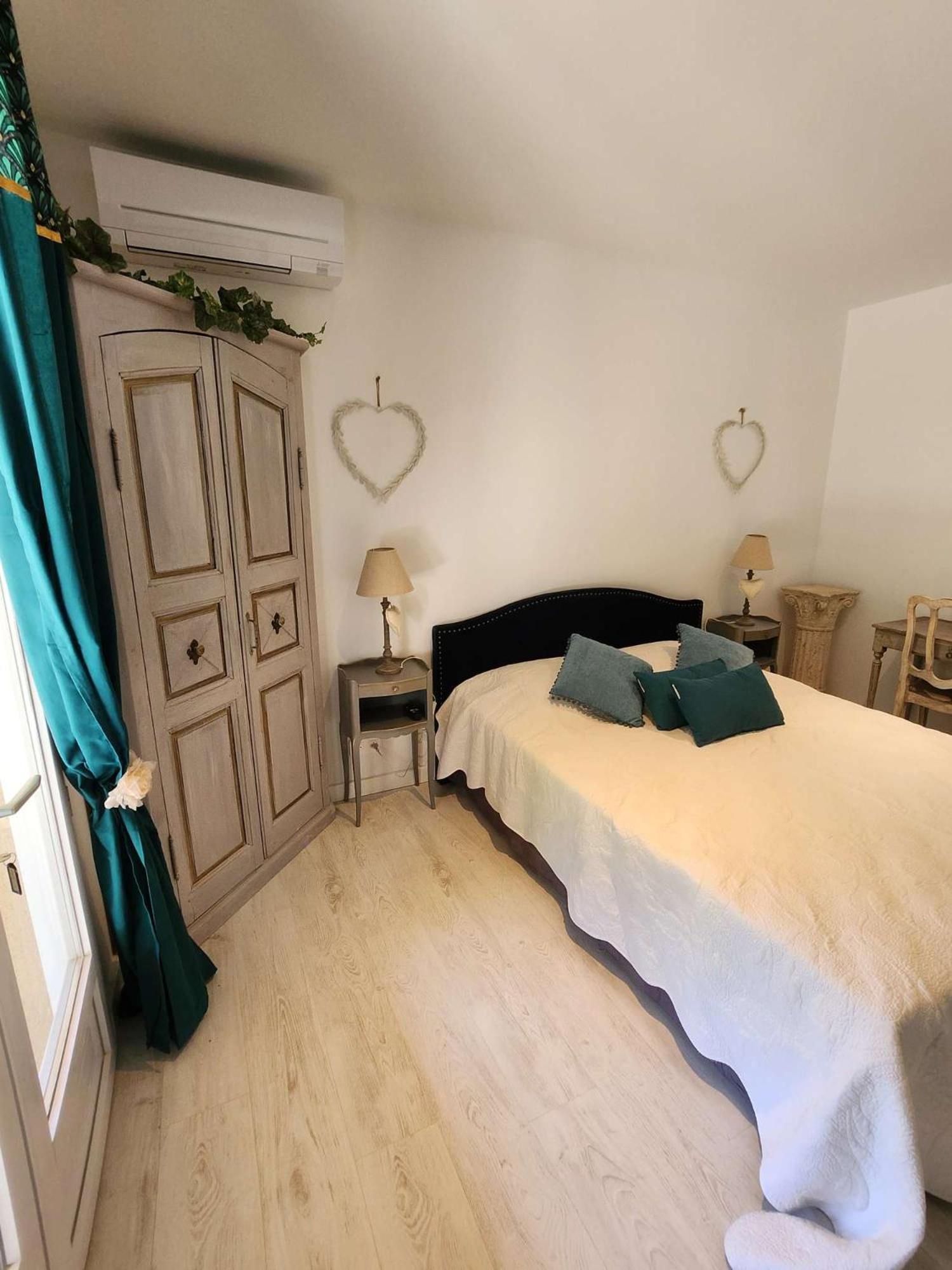 Le Clos Renaissance Oppede Exterior photo